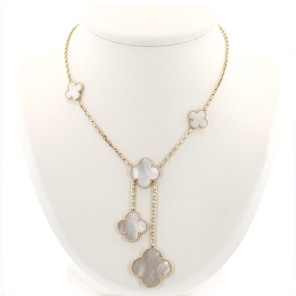 Elegant Clover Necklace – Inspired by Timeless Luxury Design - Picture 5 of 14